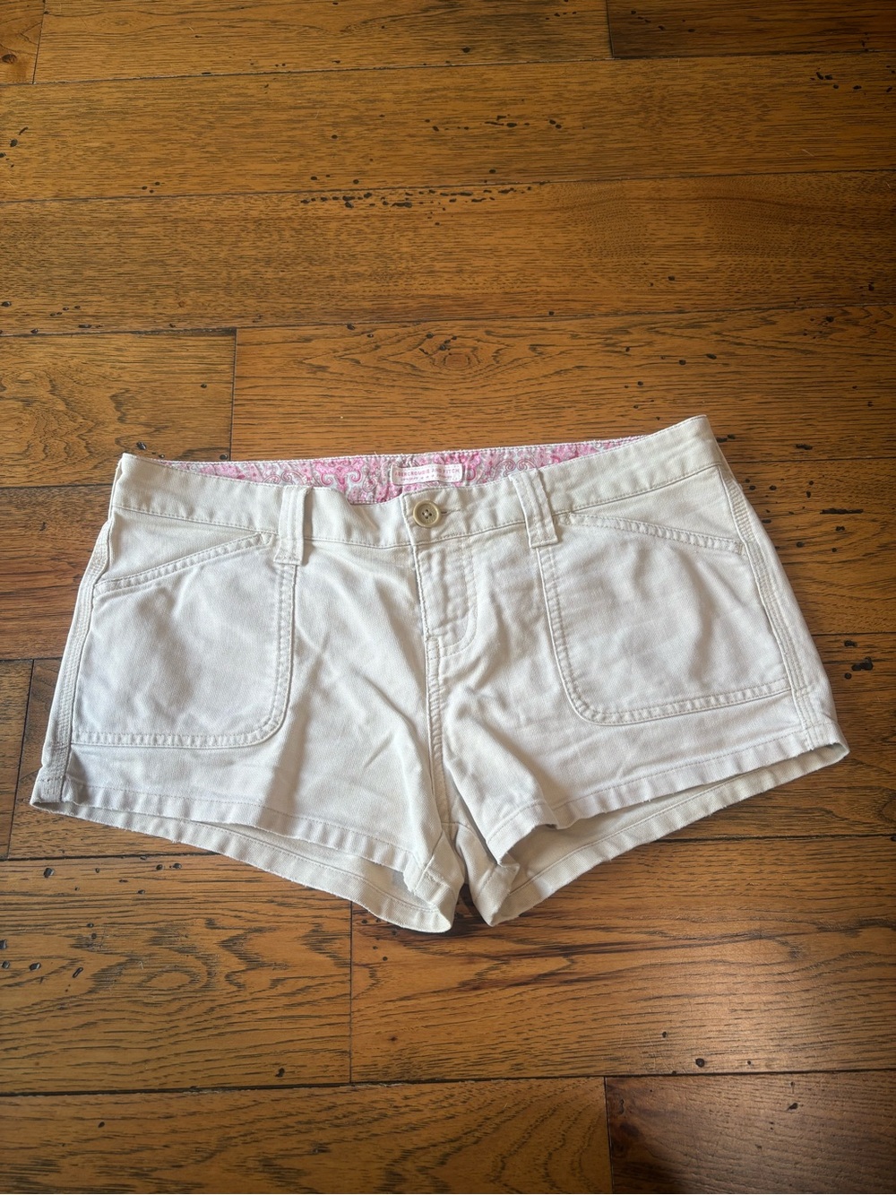 Y2K Abercrombie & Fitch Women’s Cream Casual Pocket Chino Shorts Size 4